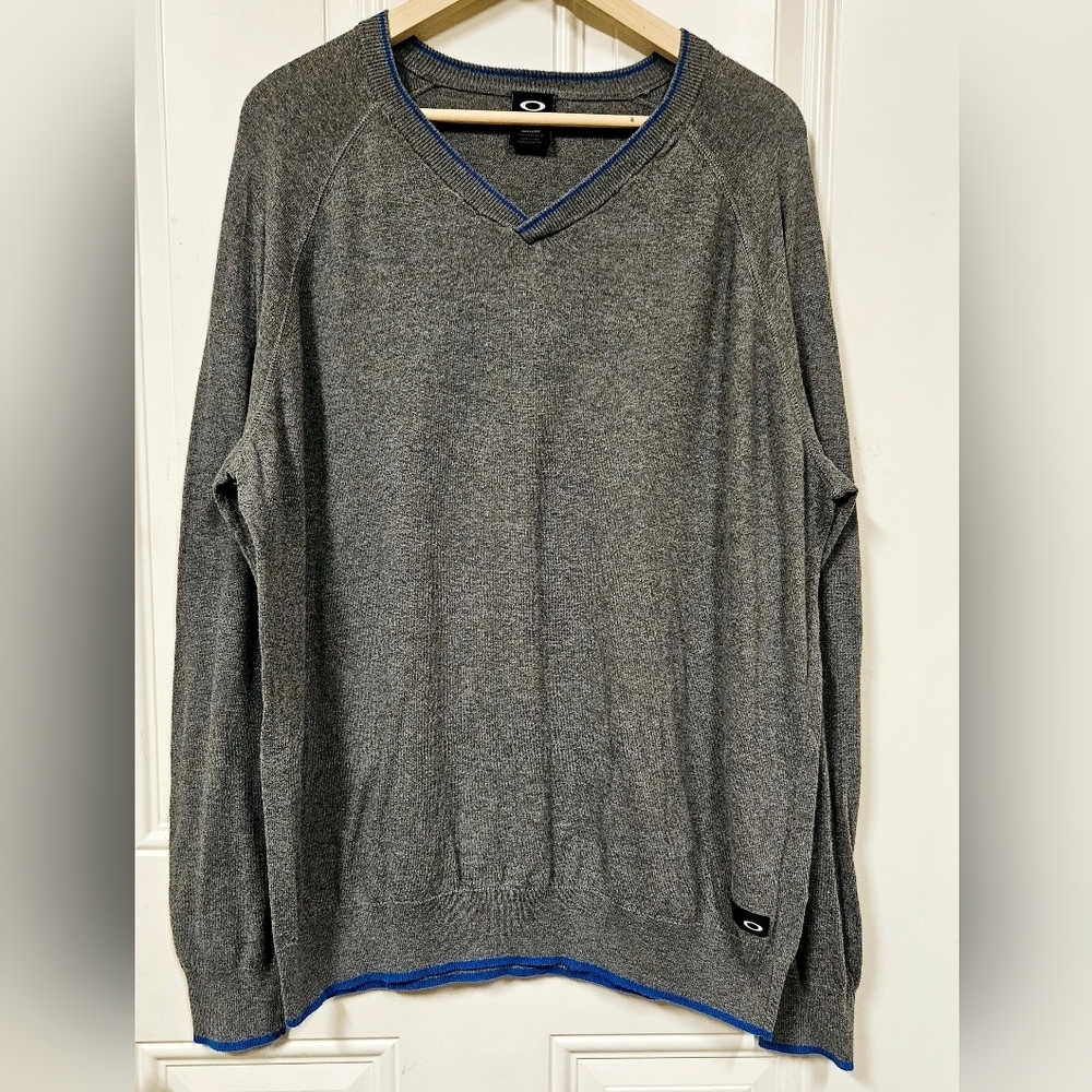 oakley gray Pullvover V- neck Sweater Size XXL